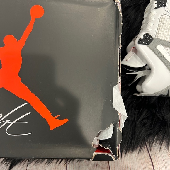 JORDAN 4 RETRO | White Cement (2025) | Size 11.5M | DS OG ALL | Damaged Box - Picture 9 of 10